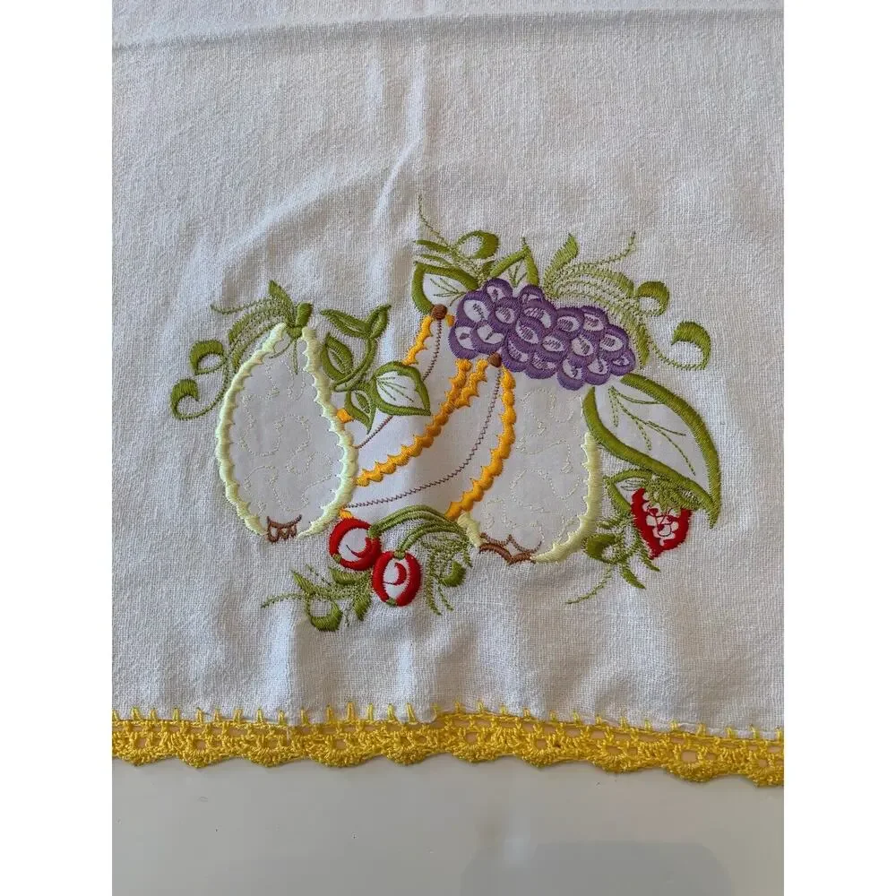 Vintage Dresser (Sideboard) Scarf Table Linen 17.5